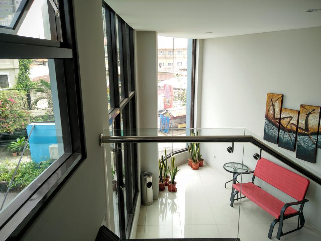 Sentra Inn Bandung Exterior photo
