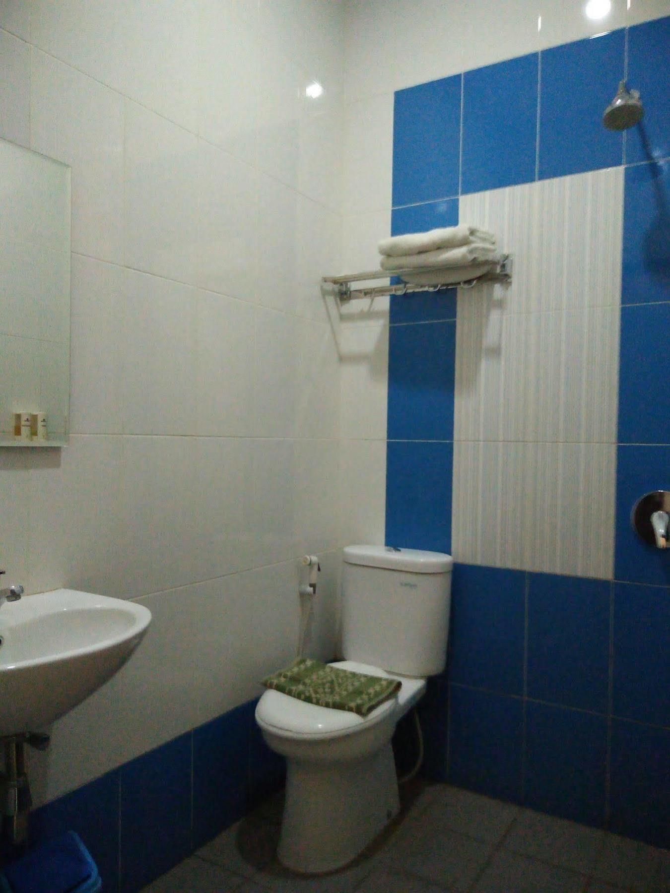 Sentra Inn Bandung Exterior photo